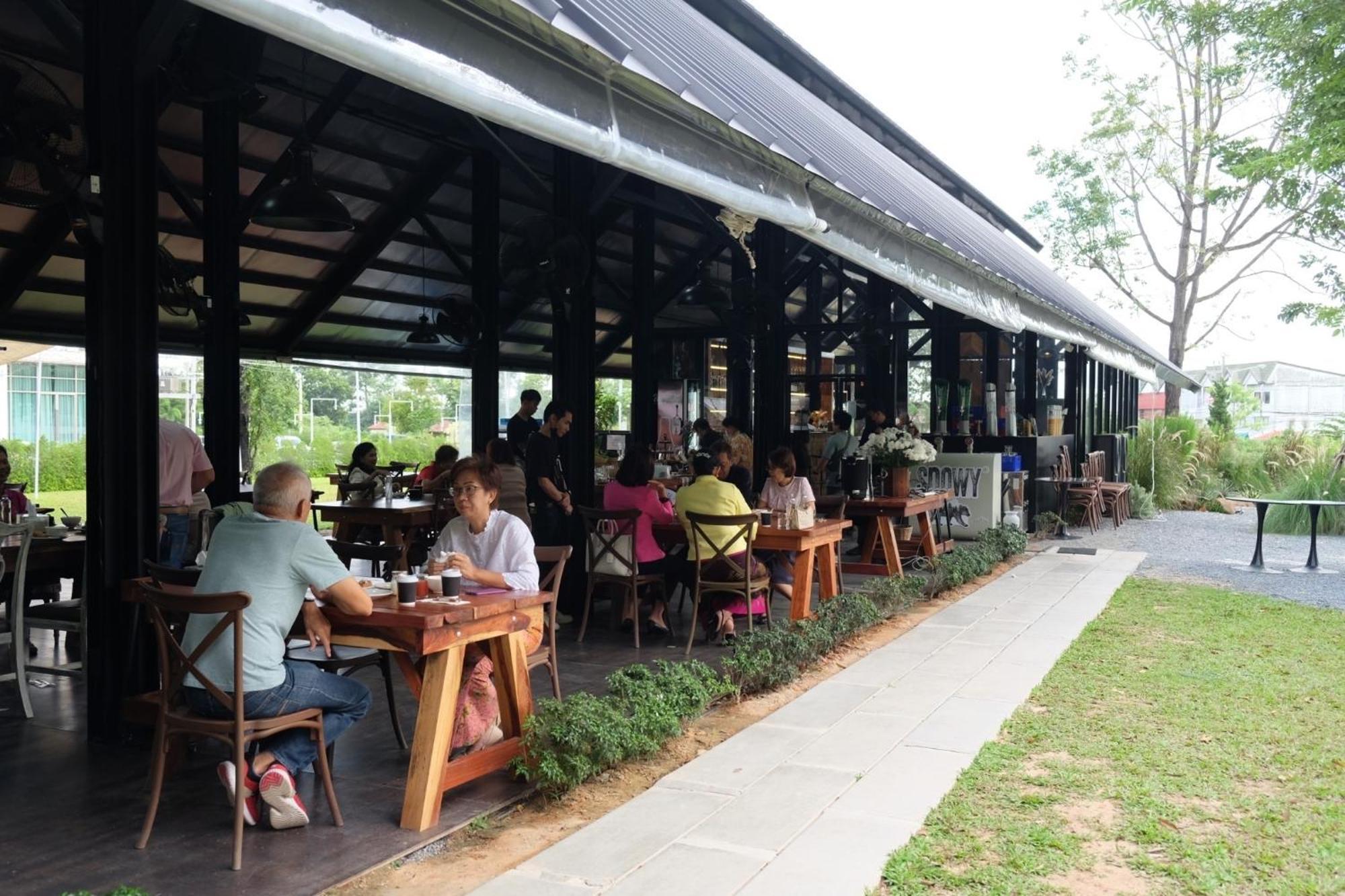 Punn Hotel Korat Nakhonratchasima Exterior photo