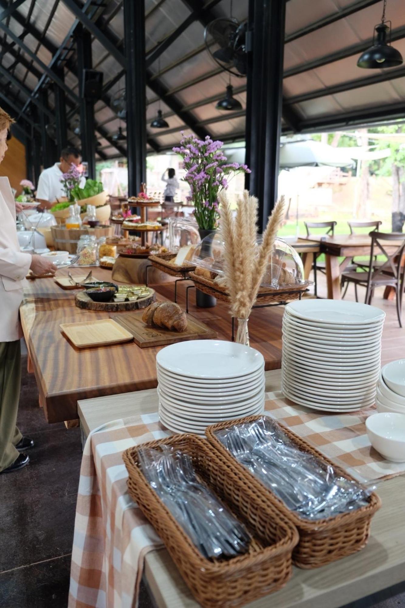 Punn Hotel Korat Nakhonratchasima Exterior photo